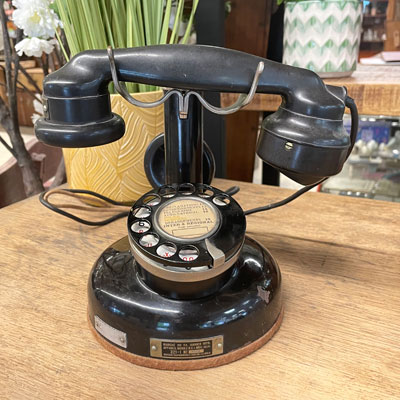 telephone_ancien_colonne