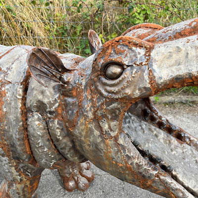sculpture_hippopotame_metal_martele_recycle