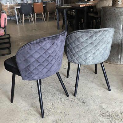 chaises_velours_couleur