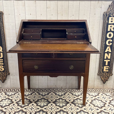 secretaire_ancien