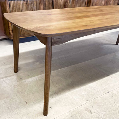 table_style_scandinave_manguier