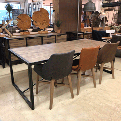 table_acacia_metal