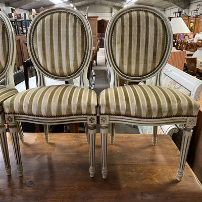chaise_medaillon