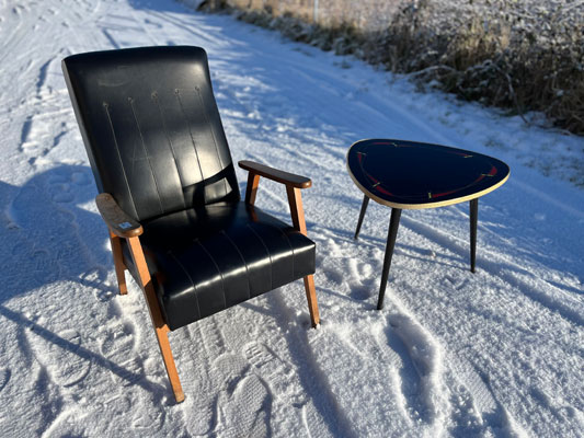 fauteuil_vintage_skai_noir_bois