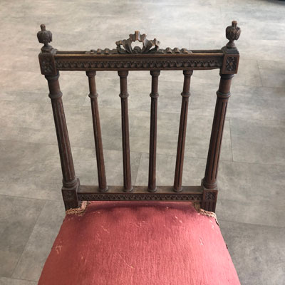 chaise_louisXVI_rouge