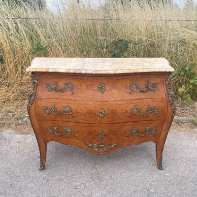 commode_style_louis_XV_dessus_marbre