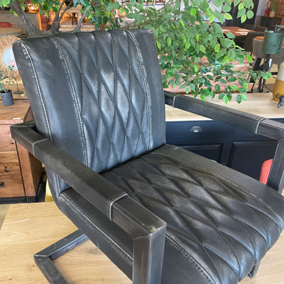 fauteuil_anthracite_style_industriel