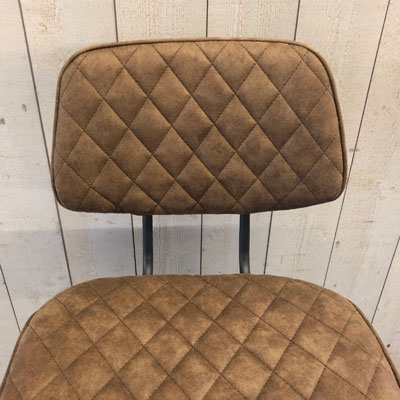 tabouret_marron_effet_vieilli