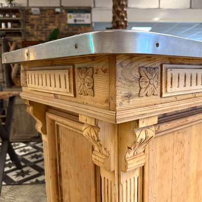 comptoir_ancien_cafe_pin_orme_massif