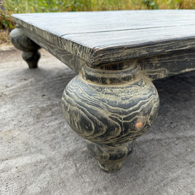 table_basse_pieds_boules