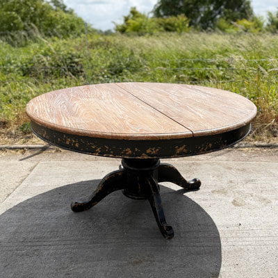 table_ronde_noire_plateau_naturel