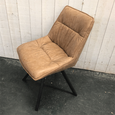 chaise_cognac