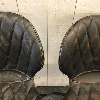 chaises_pieds_metal_imitation_cuir