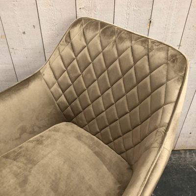 chaise_velours_champagne