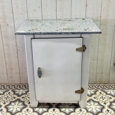 meuble_vintage_metal