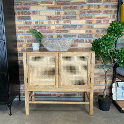 meuble_bois_exotique_portes_rotin