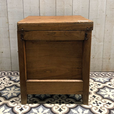 meuble_ancien_cube_bois