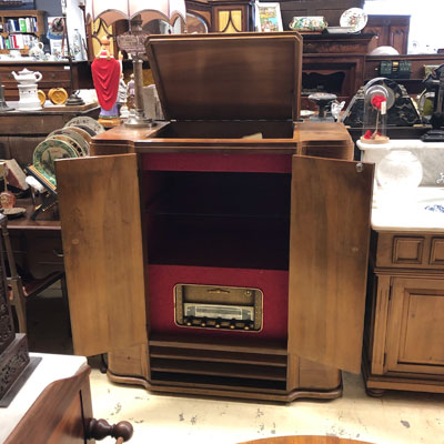 meuble_ancien_tourne_disques