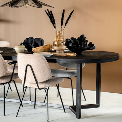 table_ovale_noire_pieds_metal